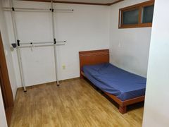 Gusiul Studio Apartment, Semi-Basement 0th image