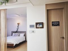 A room with a strong Instagram vibe. 10th image