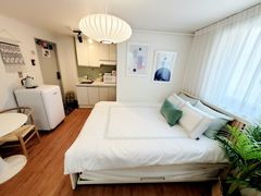 Clean studio apartment in Donggyo, Hongdae 2 1th image