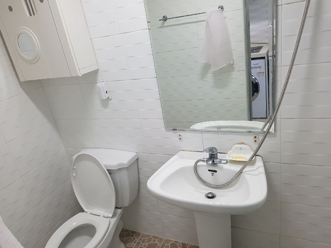 Family Studio, Unit 401 8th image