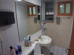 Just bring yourself, fully furnished. 9th image