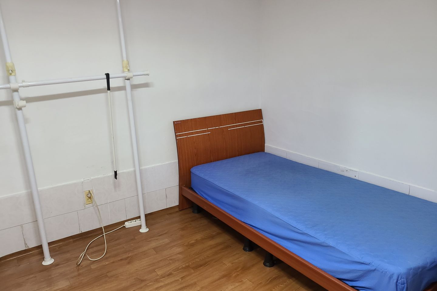Gusiul 103, Basement 5th image