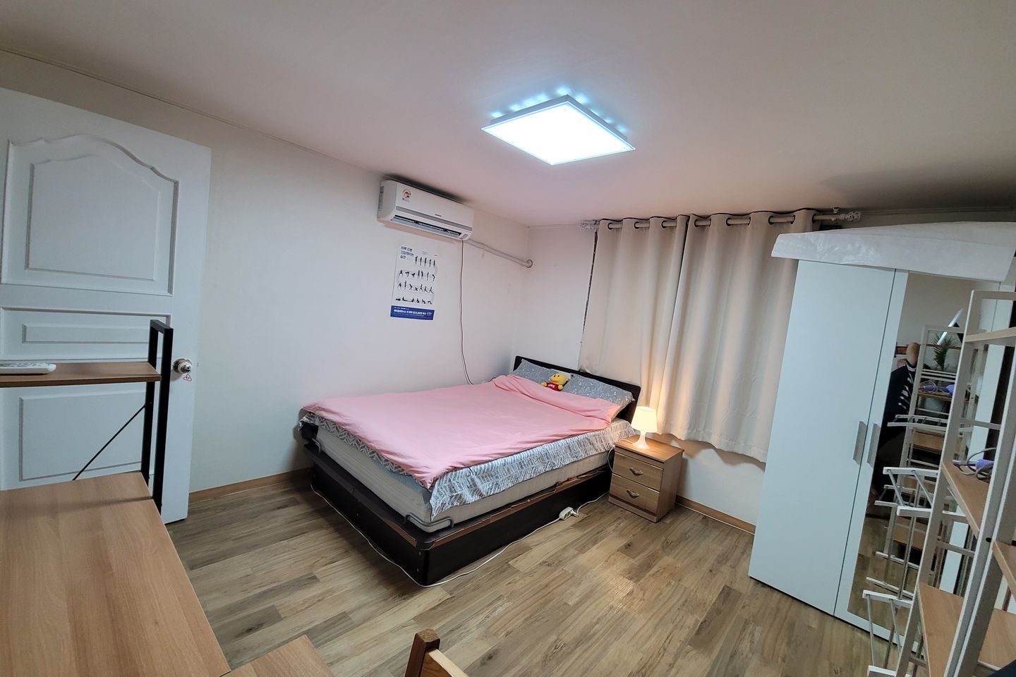 Gangnam/Studio Apartment Share House L 2th image