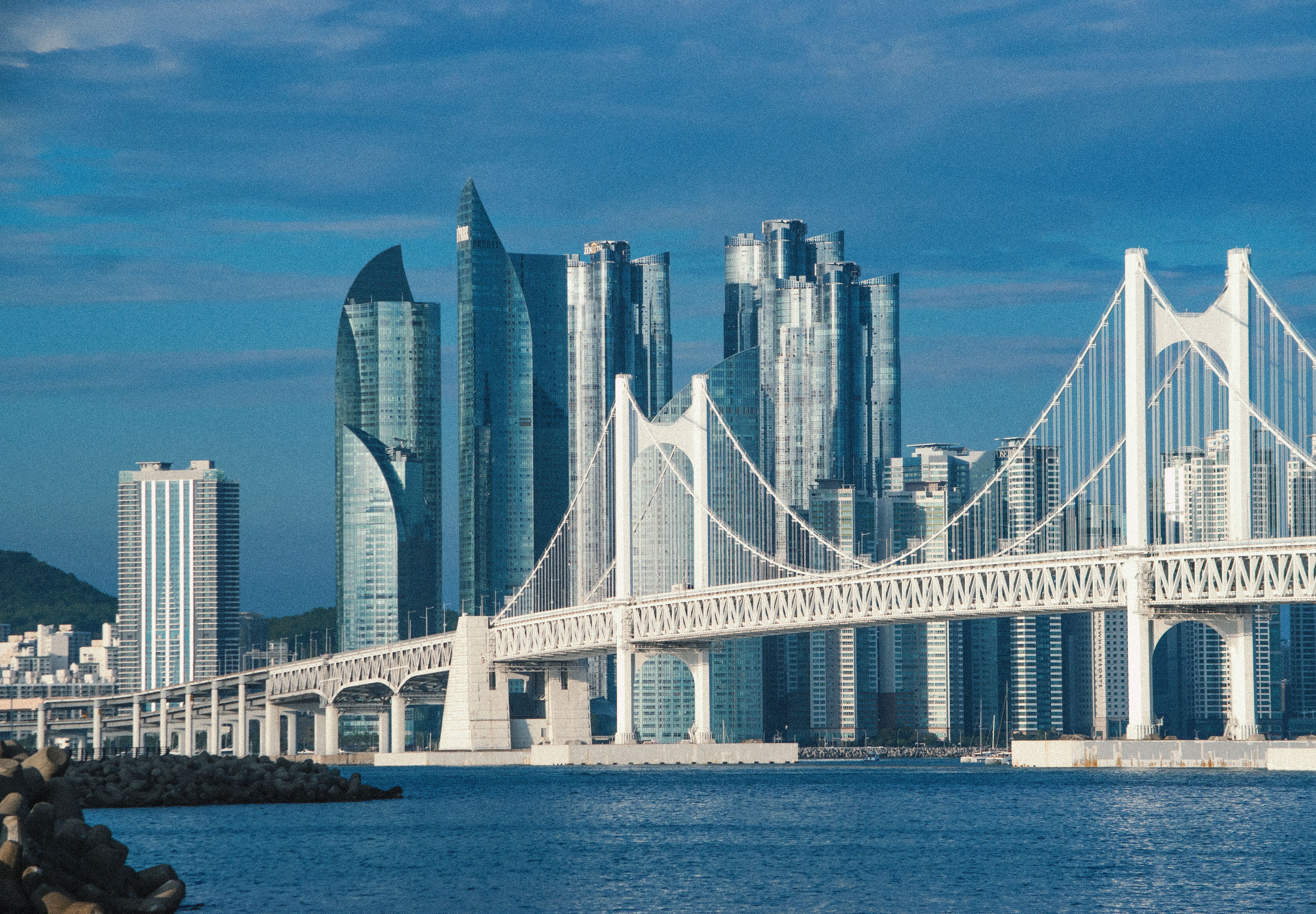 Living in Busan for Foreigners: Short-Term Rentals & Best Areas