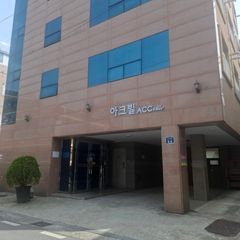 윤진희 Landlord's Profile Image