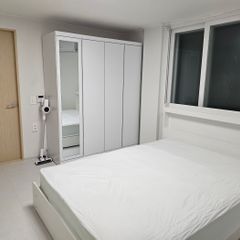 어스스테이 Landlord's Profile Image