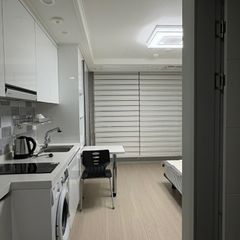 λ°±λ―Όμ Landlord's Profile Image