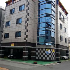 김일중 Landlord's Profile Image