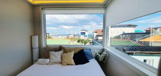 Ocean View Private 2nd Floor Entire Unit 15th image
