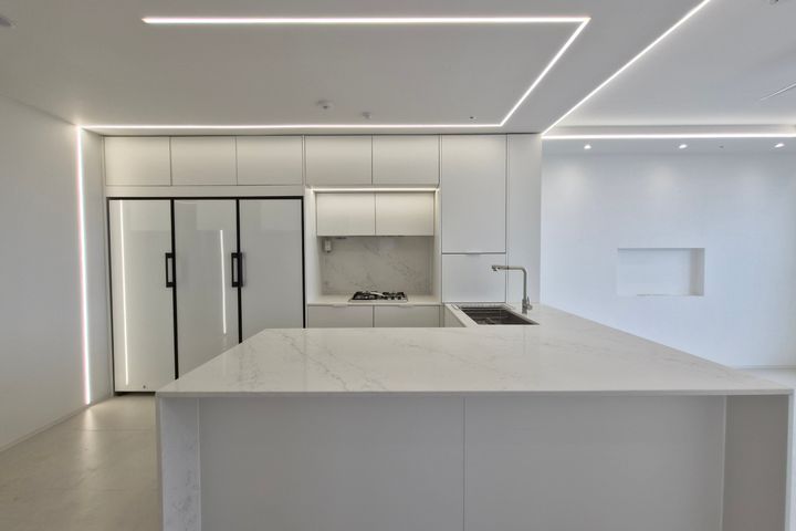 Newly built apartment within walking distance 2th image