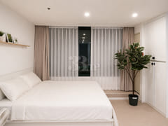 1 minute from Hongdae Station ❤️ Spacious and 2th image