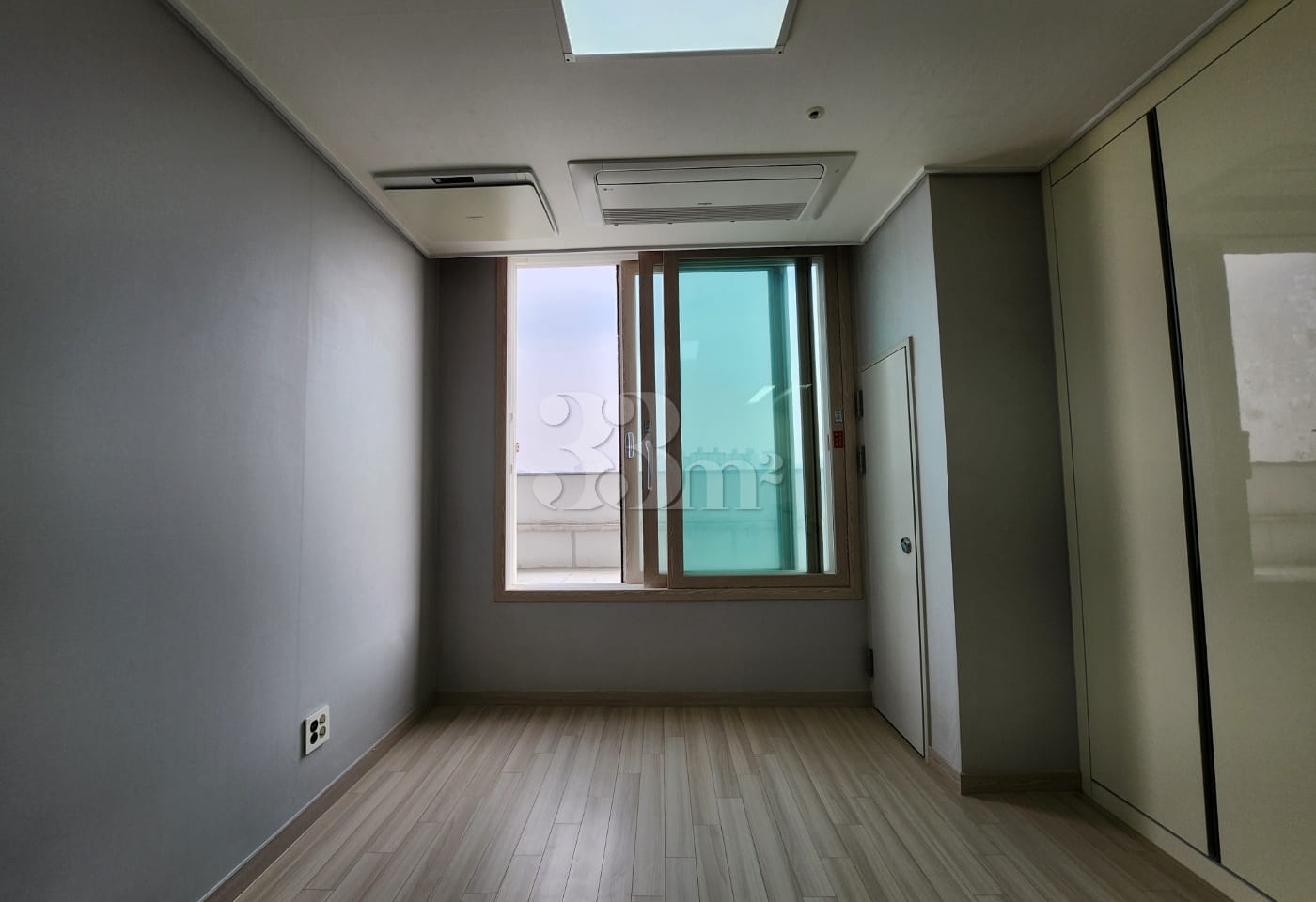 Studio apartment in Namchon-dong 0th image