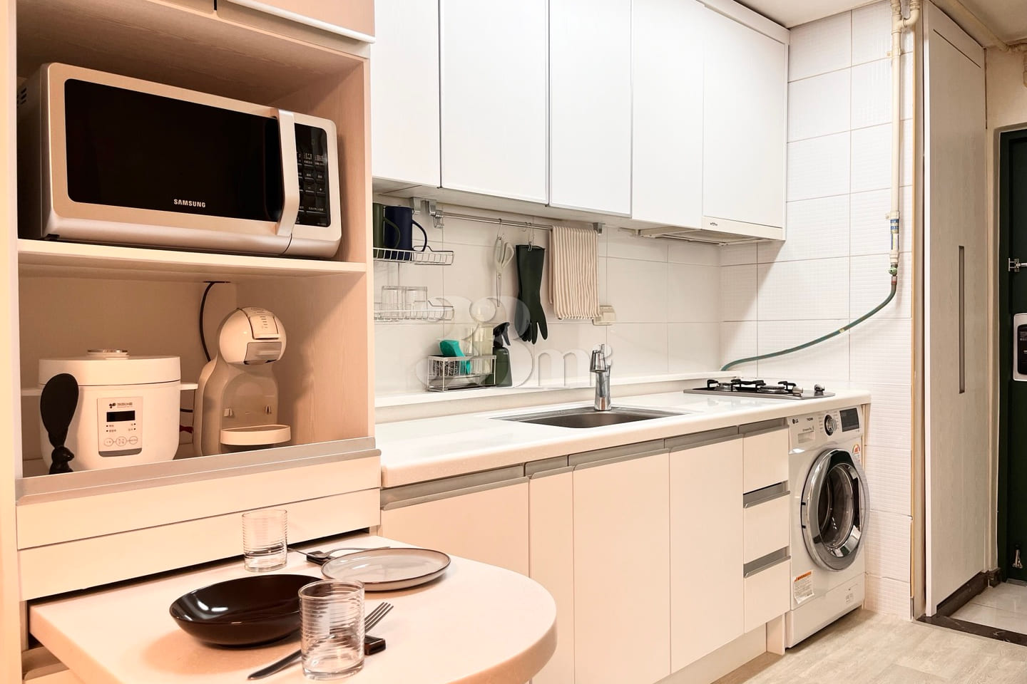 Hapjeong/Hongdae Fully Furnished + Aesthetic 12th image