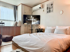 1-minute walk from Pyeongchon Station, fully 1th image