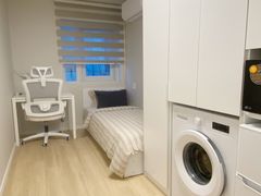 New Luxury Fully Furnished Unit 408 0th image