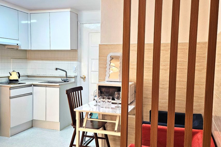 홍대역3분/침대럭셔리