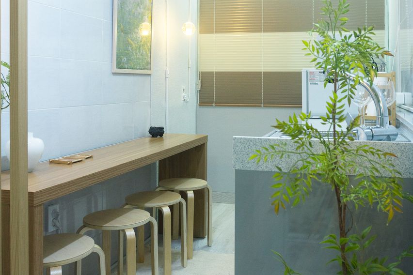 강남 신논현 퀸2 1층