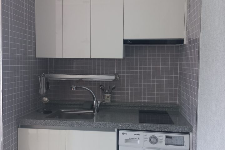 Sunny House Unit 201 9th image