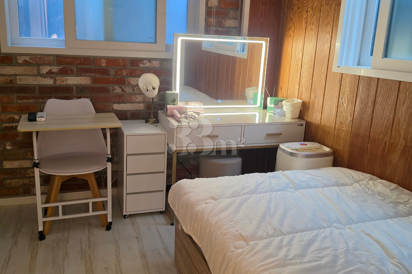 Bongcheon Station: Stylish & Fully Furnished 1th image