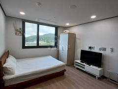 Seogwipo accommodation with all utilities inc 14th image