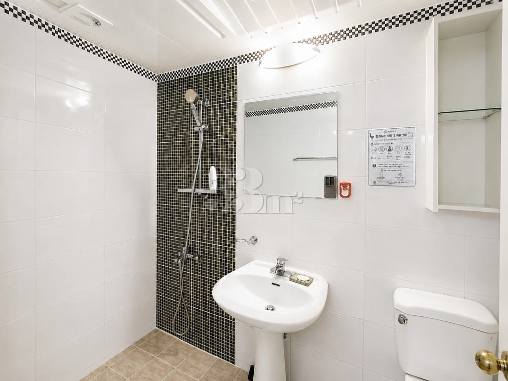 Spacious 12-pyeong room on flat ground in Hye 5th image