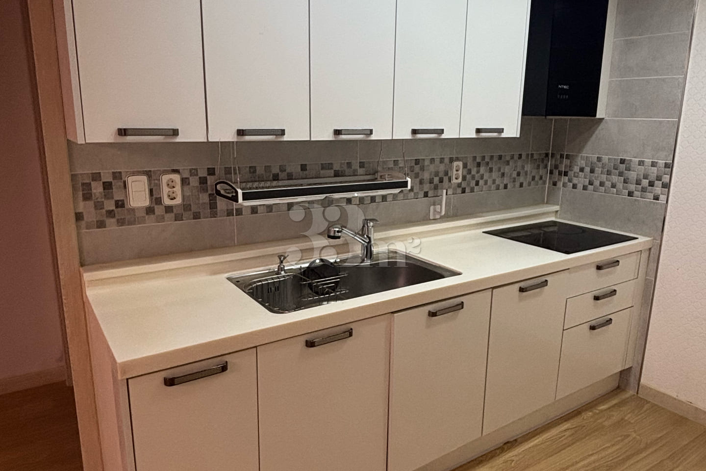 Spacious two-bedroom apartment in Sillim-dong 5th image