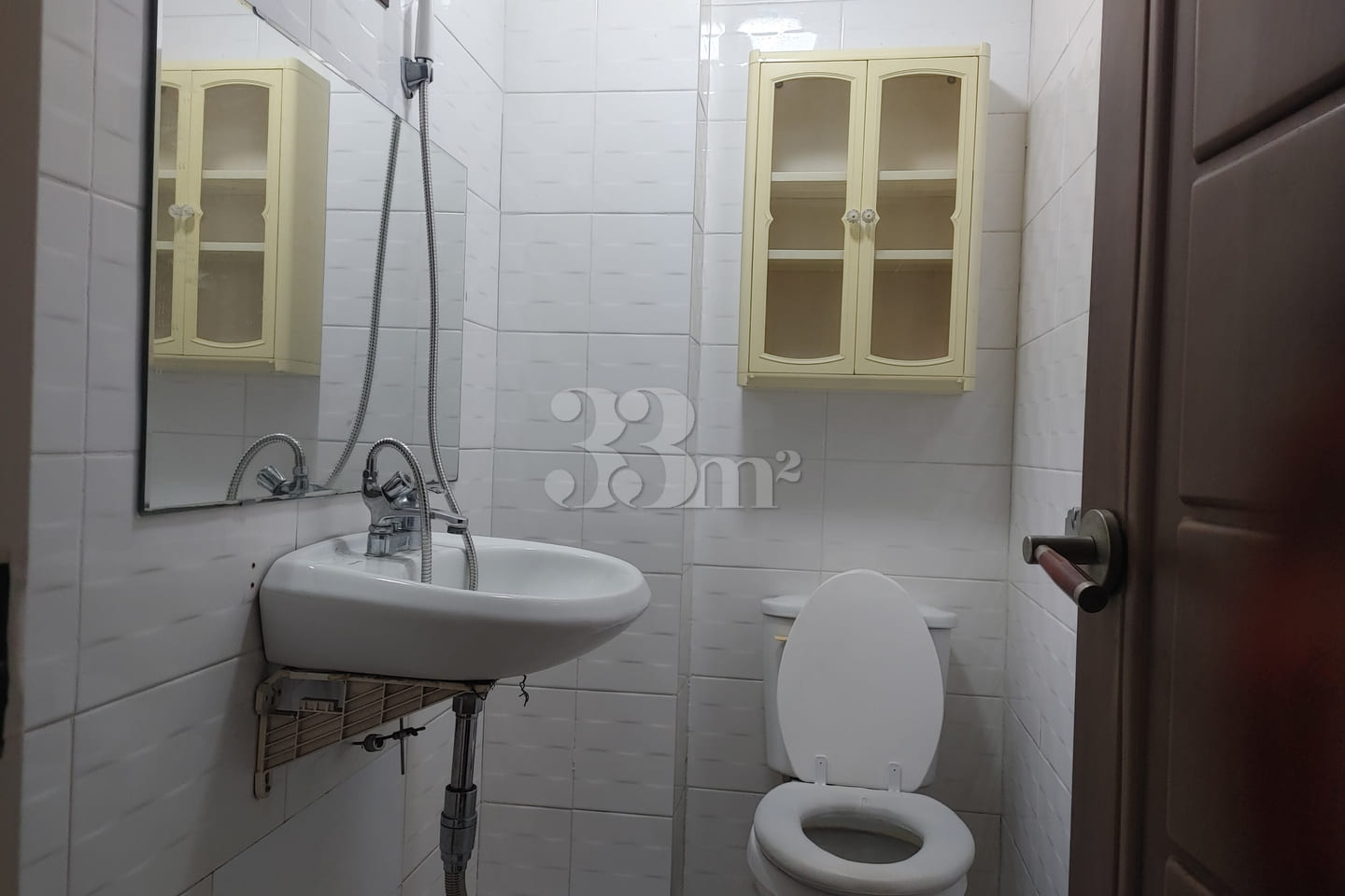 Spacious two-room apartment, 17 pyeong, for 5 5th image