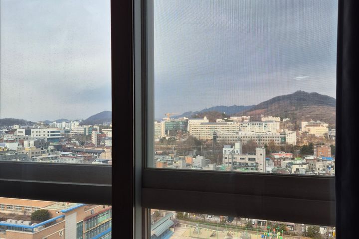 신촌역 2분거리 시티뷰 1번째 이미지