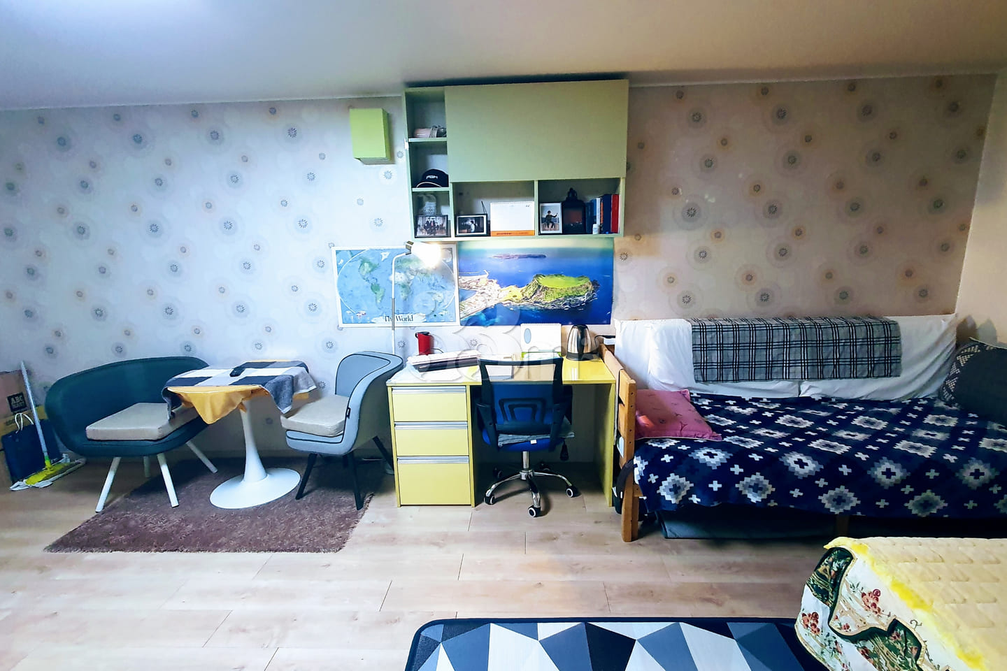 O2 Zone Apartment in Sinan-dong 1th image