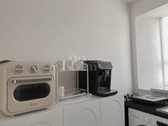 Seongsu Black & White Lounge 1th image