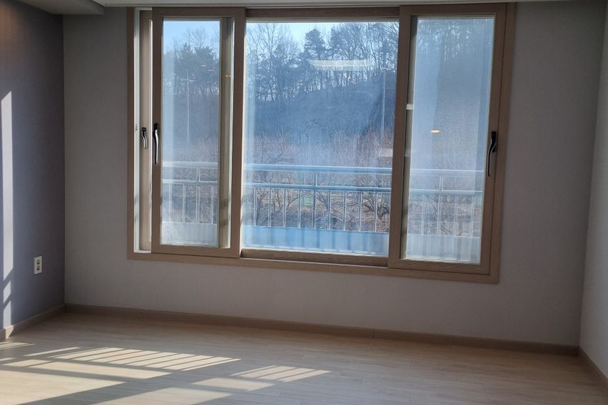 신축아파트 1층입니다^ 0번째 이미지