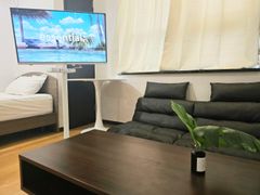 Spacious Room (Sleeps 3) > 1 Minute from Term 3th image