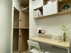 Mini-room with an internal window 5th image