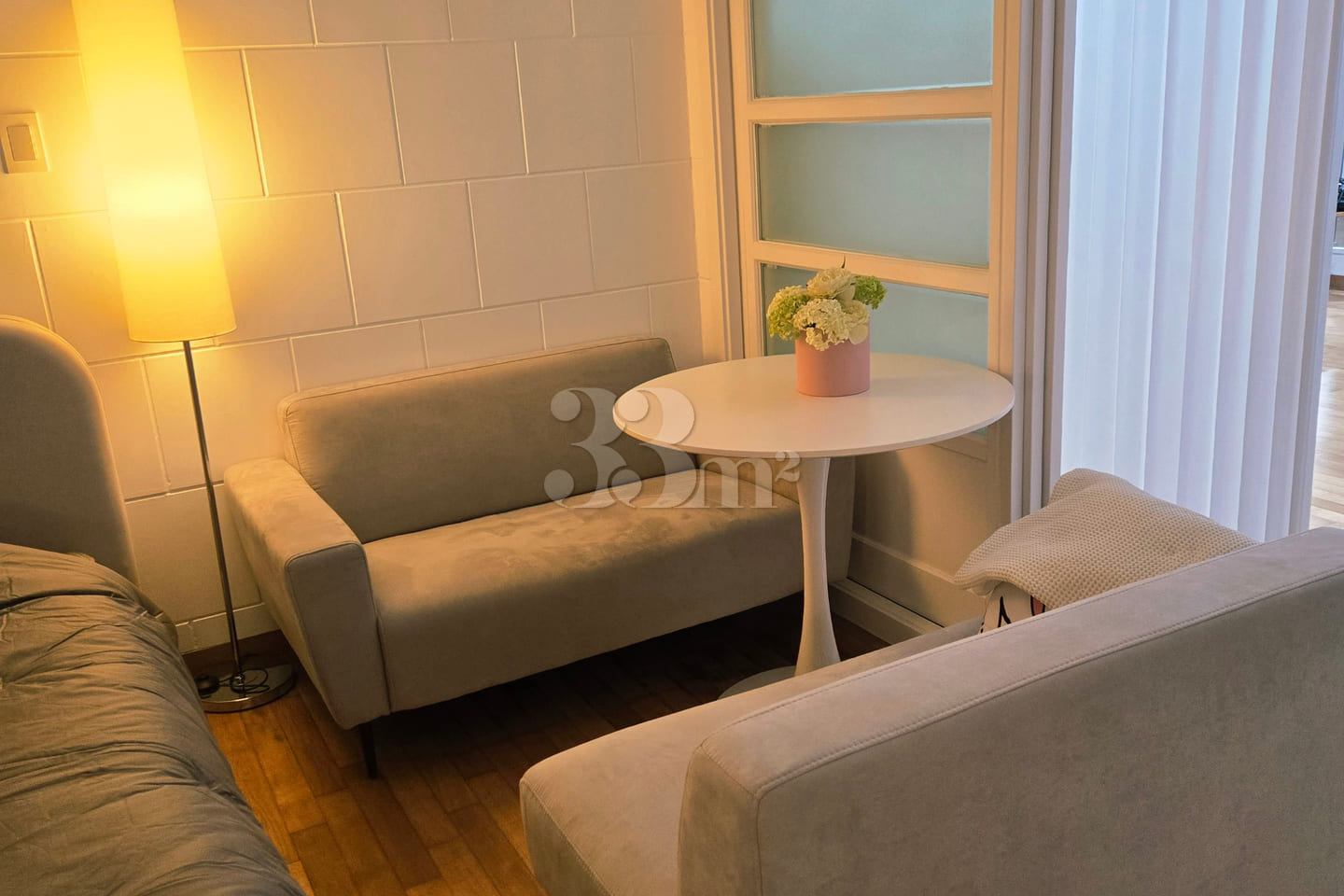 Spacious, pristine room (no noise from floors 3th image