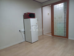 Neat studio apartment near Suwon Terminal 2th image