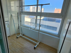 Newly built near the airport/1 minute to E-Ma 12th image