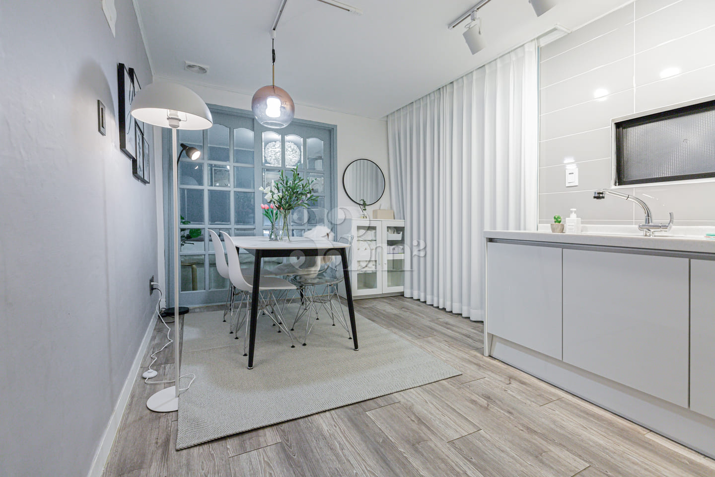 Hongdae Exit 3, 1.5-room apartment 9th image