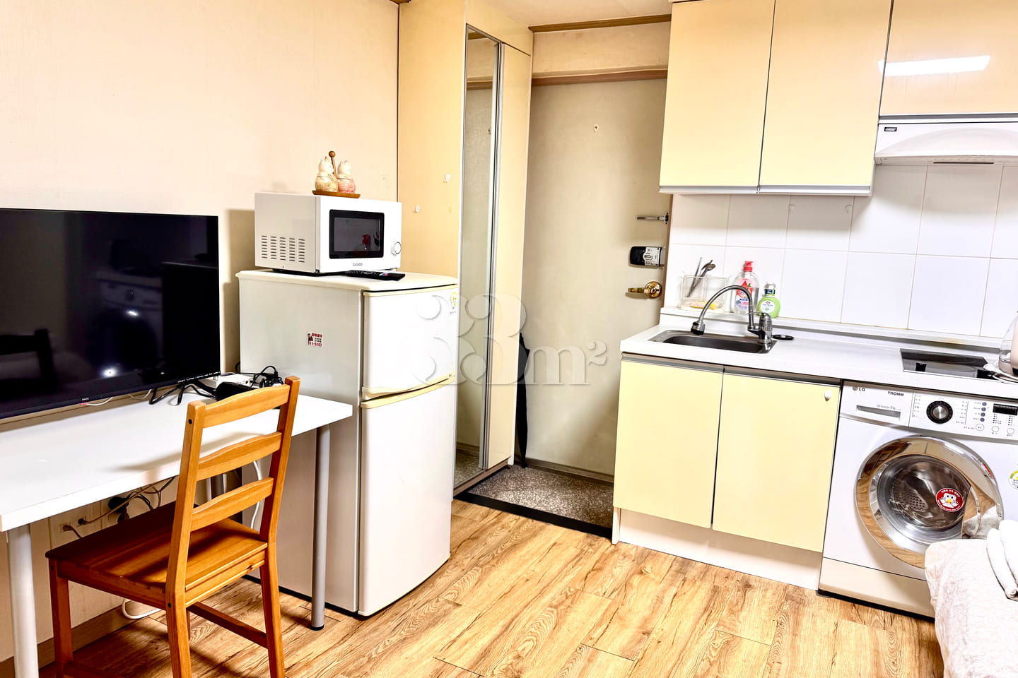 2 minutes from Nonhyeon Station (studio apart 4th image
