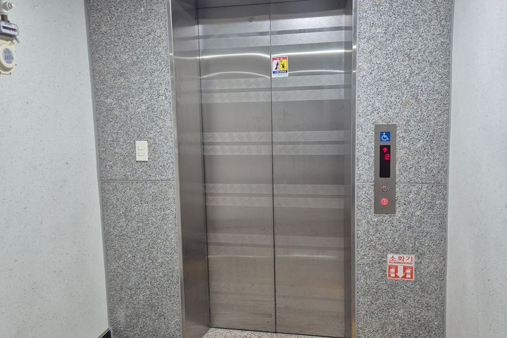 Fully furnished 14-pyeong officetel 14th image