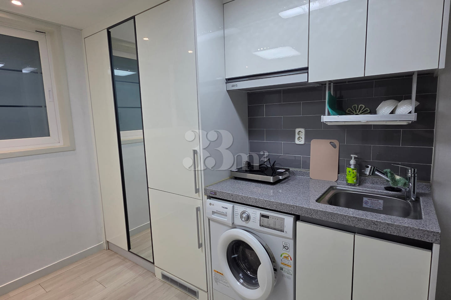 Newly Built Studio Apartment near Banghak Sta 4th image