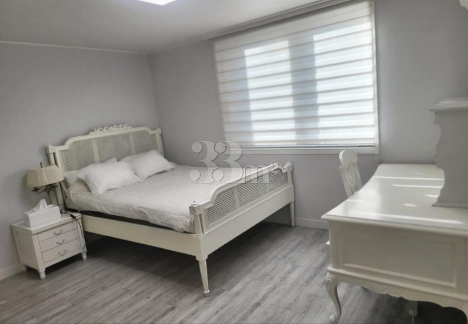 Suwon Gwanggyo Spacious Two-Room Apartment wi 3th image