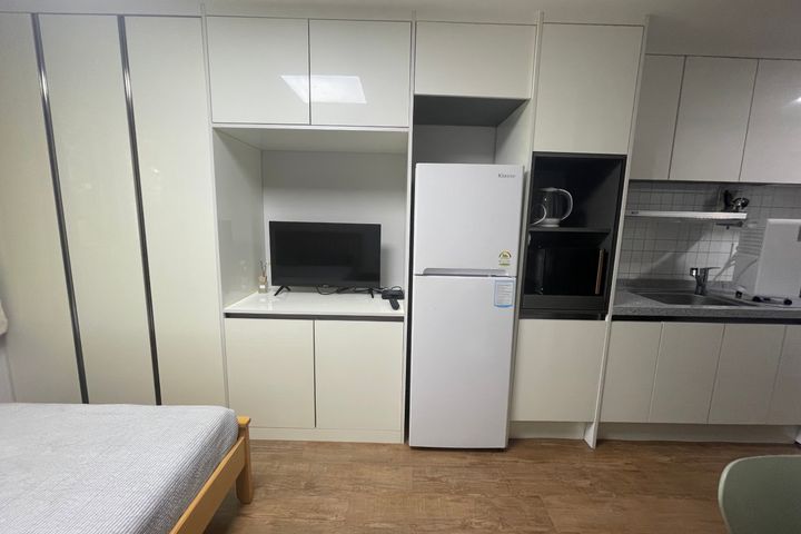 Studio Unit 3 (Forest-adjacent) 5th image