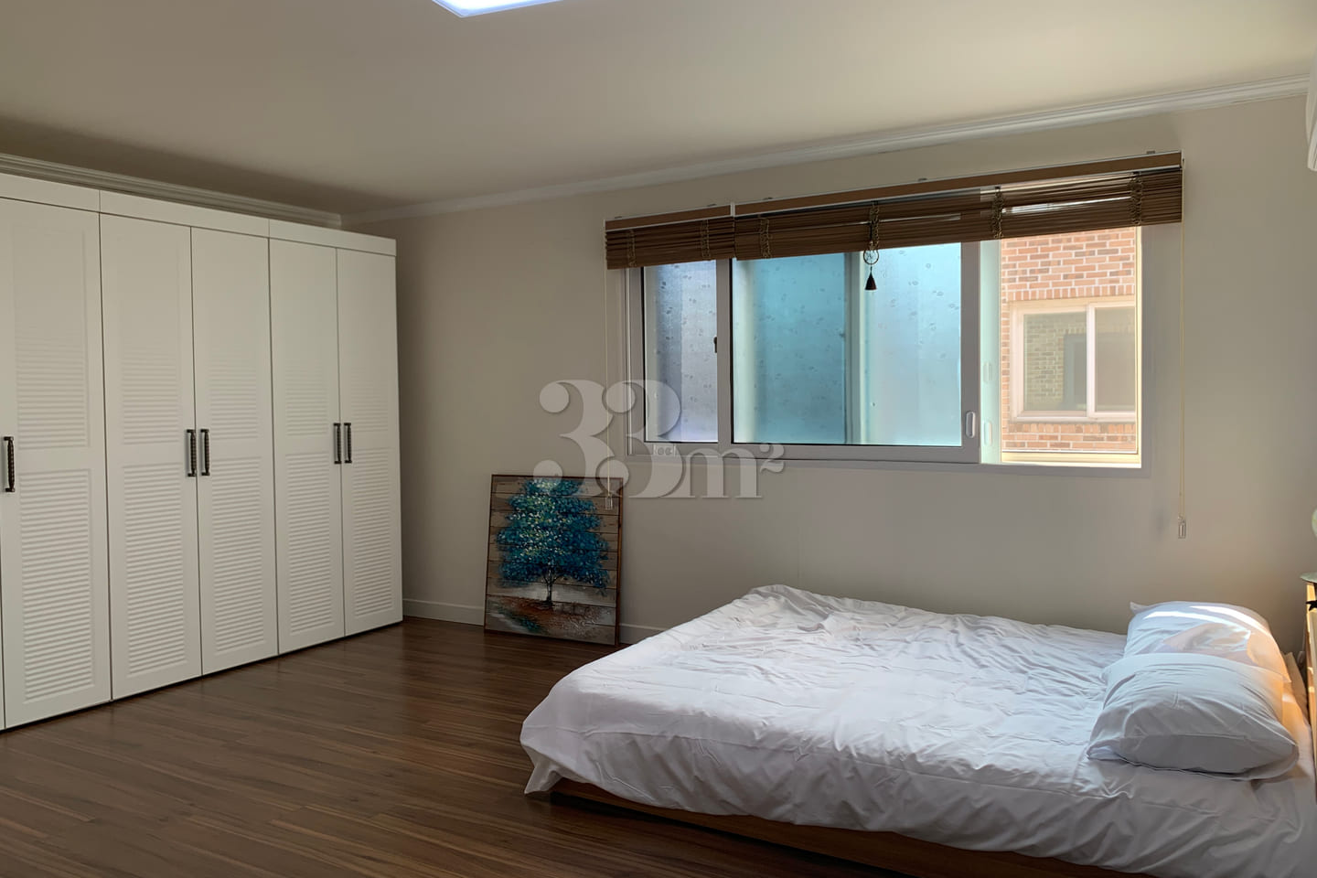Quiet home with 3 bedrooms and 2 bathrooms 4th image