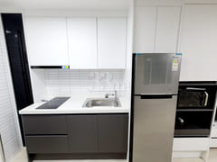 Clean, fully-furnished studio apartment 5th image
