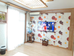 9-minute walk to Jeonju Hanok Village 2th image