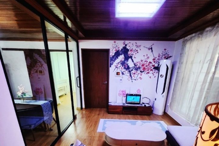 2nd floor, 3 bedrooms + 1 6th image