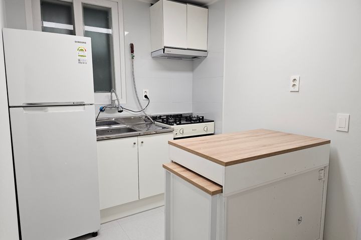 Guwol-gil Hospital, clean, fully furnished 4th image