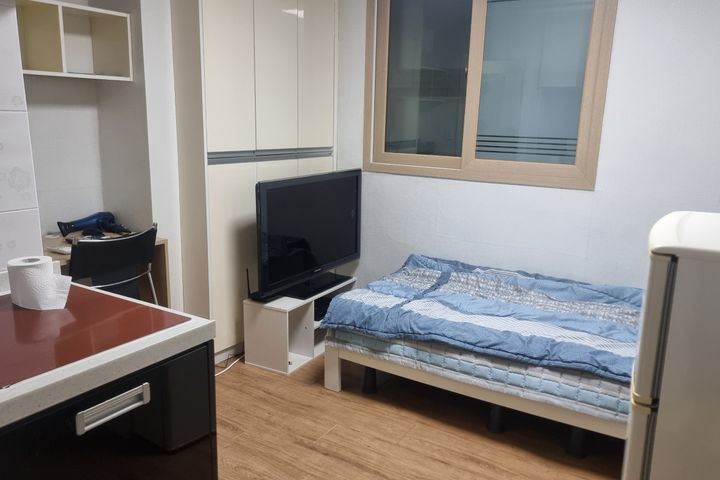 Studio apartment 3 minutes from Nambu Bus Ter 0th image