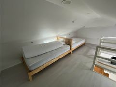 Fully furnished ocean view apartment in front 9th image