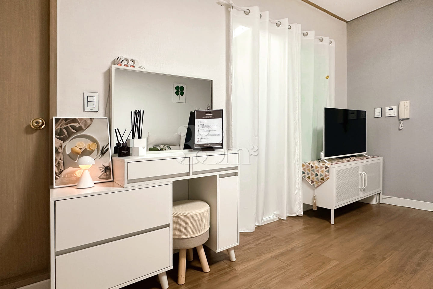 Well-maintained, fully furnished room 🍀 5th image